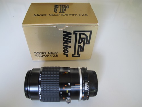 Micro nikkor 105mm 8 - f/2.8, lens