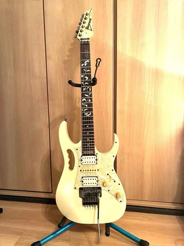 Guitare électrique ibanez - guitare,