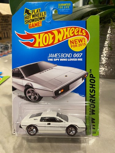 2015 hot wheels james bond - hot,