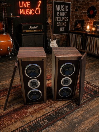 Pioneer bookshelf speakers - pioneer,