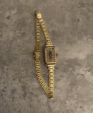 Ancienne et jolie montre femme