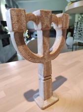 Ancien Chandelier à 3 branches en pierre taillée de fines gravures. Années 50