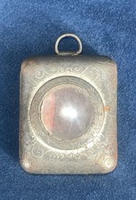 Ancien micro livre religieux ou mini dictionnaire reliquaire en métal gravé XIXe