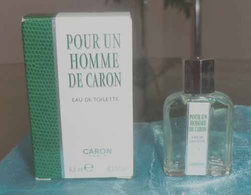 Pour homme bouchon - un,