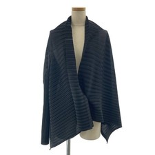 PLEATS PLEASE ISSEY MIYAKE