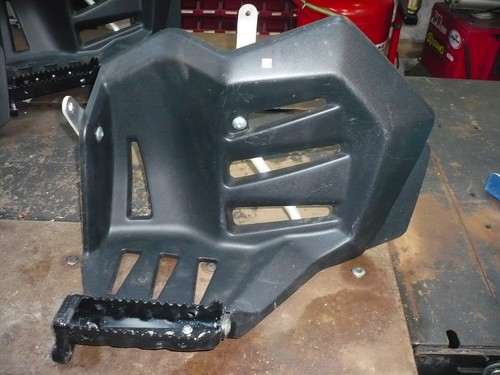 Marche pied mud guard - guard, gauche