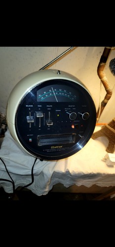 Weltron 2001 space ball retro - weltron,
