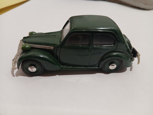 Fiat 1100 verte - verte,
