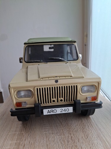 Aro 240 eaglemoss idem - 240, 1/8