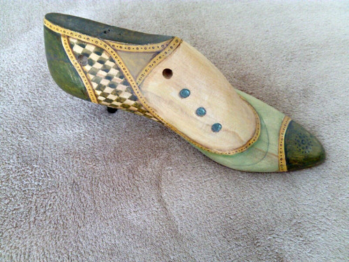Forme chaussure peinte à - peinte,
