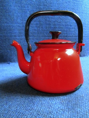 Ancienne bouilloire tole - bouilloire,