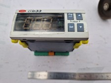 CAREL ir33z7lr20 Contrôleur