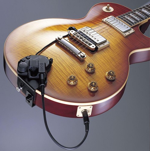 Roland guitar - guitar, divided