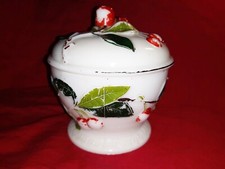 BONBONNIERE EN OPALINE