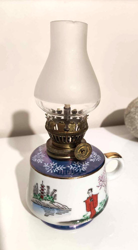 Petite lampe huile - à, /