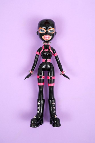 Doll bratz girlz - bratz, hand