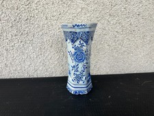 Vase ancien en faïence bleue