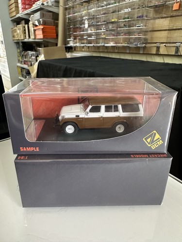 Toyota land cruiser - toyota, brown