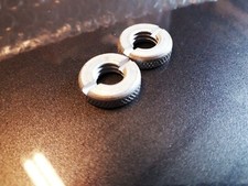 2 ÉCROUS MOLETÉS FIXATION