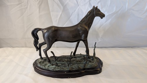 Bronze horse statue - bronze,