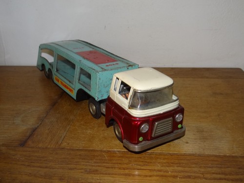 Beau camion porte - camion, en