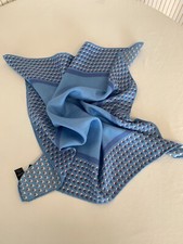Petit foulard carré de soie