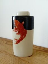 flacon en porcelaine signé Fabienne Jouvin décor carpe Koï.tabatière