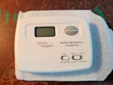 White Rogers 70 Series Comfort Set 1F79-111 missing screws (VR15)