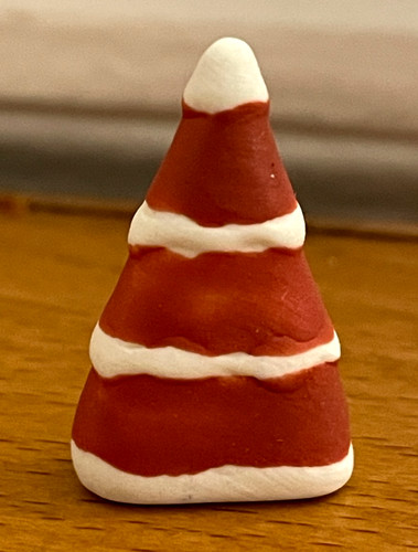 Fève mat sapin noël - mat, rouge