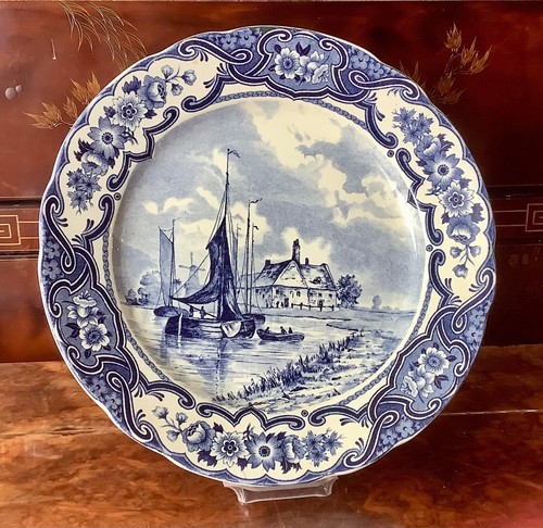 Grand plat décoratif - , en