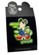 Disney Pin DLR April Fool's Day 2003 (Can't Fool Me) Mickey Donald LE 1000