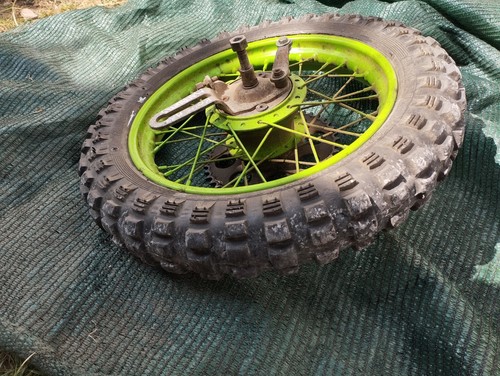 Moto malaguti roue arrière - moto,
