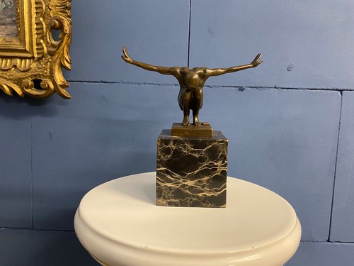 Bronze sculpture mister - sculpture,