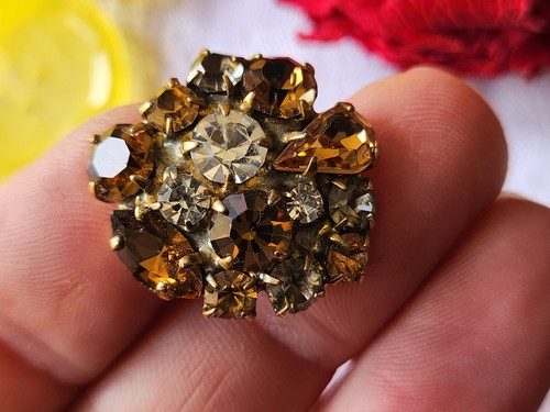 Haute couture gros - , bouton