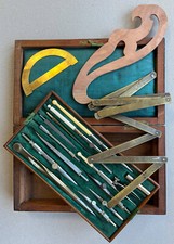 Boite Coffret à compas ancien