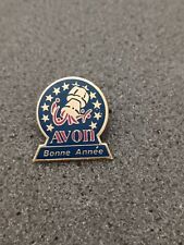 Pin's Pins Pin Enamel 34 Perfume Cap Champagne Happy New Year "AVON" 