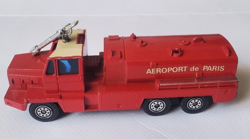 Camion lance mousse pompier - mousse,