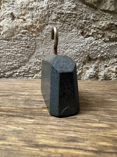 Poids ancien fonte - ancien, en
