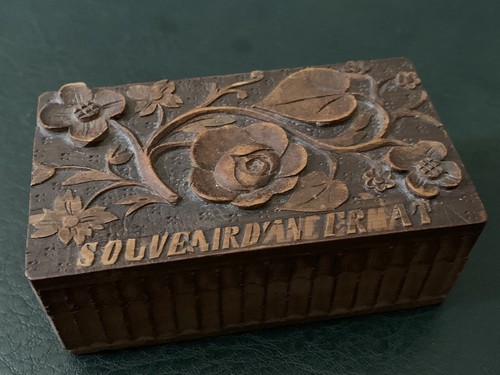 Boite timbres forêt noire - timbres,