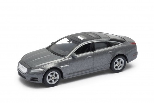 Jaguar 2010 inches 7 - xj, 3
