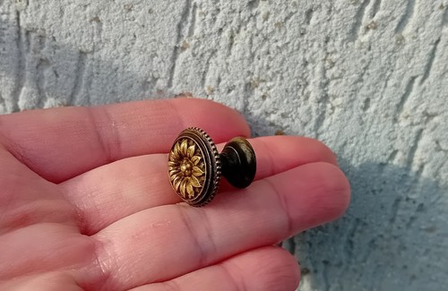 Antique handle button - antique, small