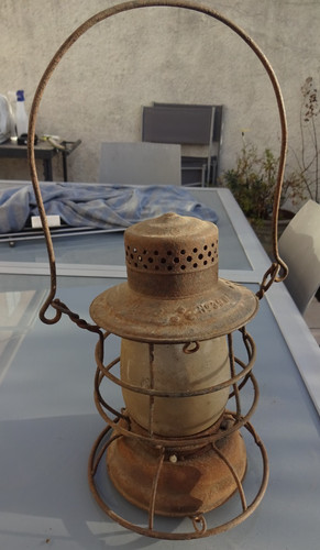 Ancienne lampe tempête - ancienne,