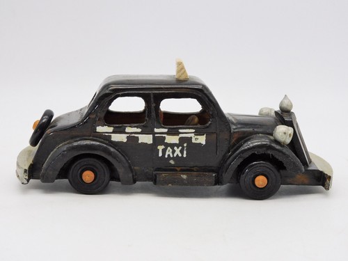 Voiture ancienne taxi bois - ,