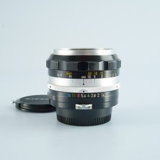 Très Bon Objectif Nikon