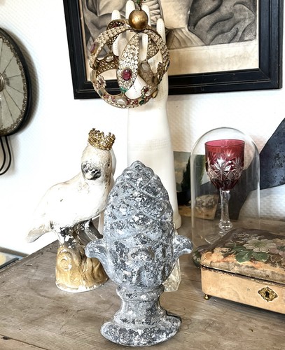 Old zinc pineapple - pineapple, ear