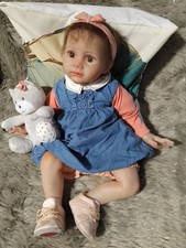 bébé reborn eveillée Lola