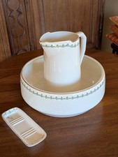 Garniture de toilette ancienne