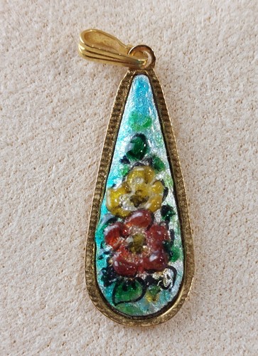 Ancien pendentif émaux - en,