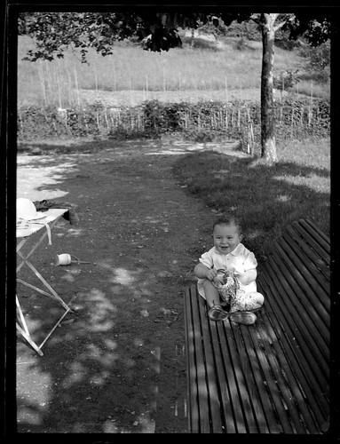 Jeune enfant bébé nourrisson