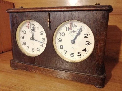 Rare ancienne pendule echecs - ancienne, d'echecs